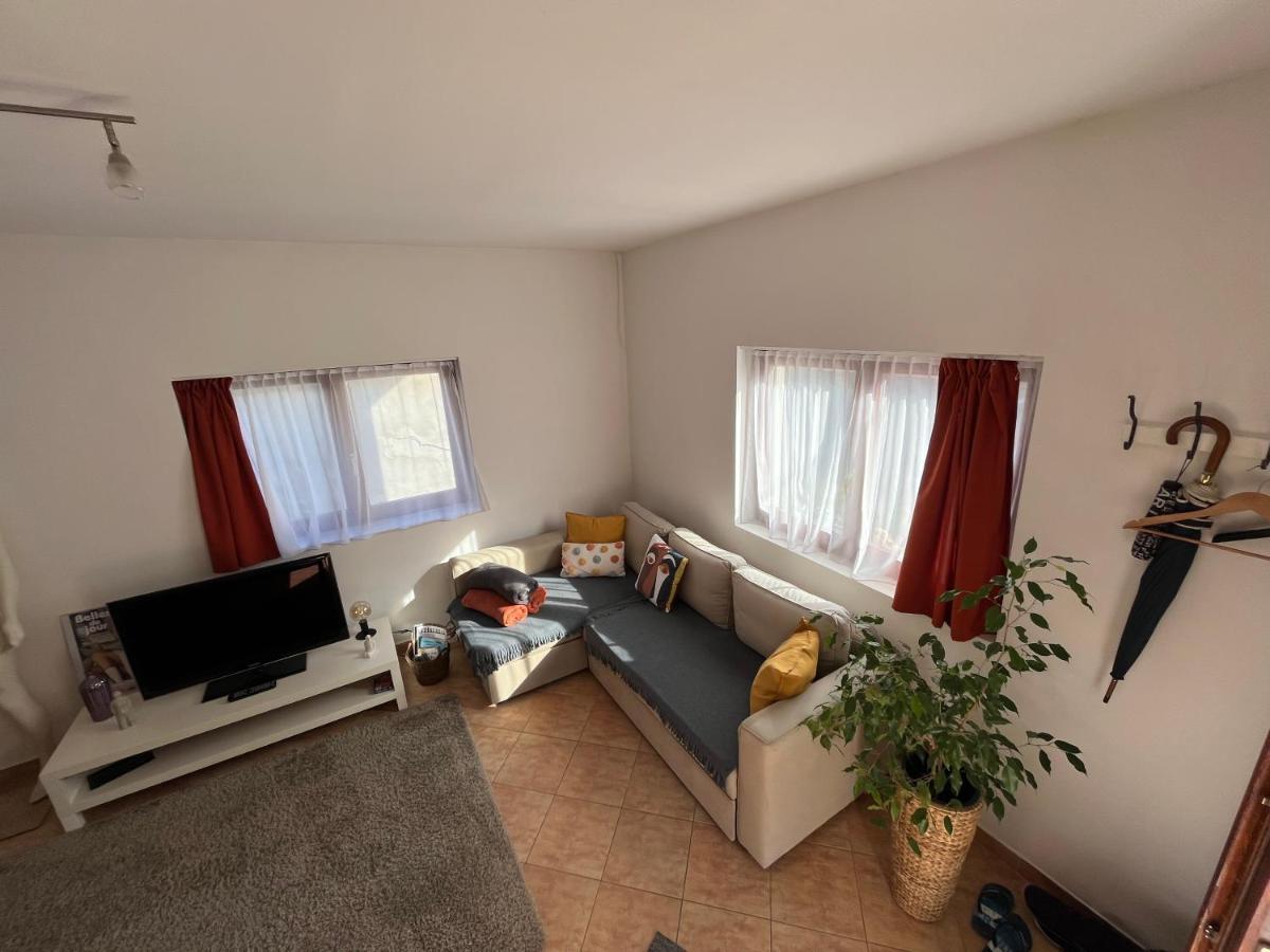 Wash House Apartman Győr Esterno foto